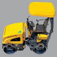Mahindra Compax operator station